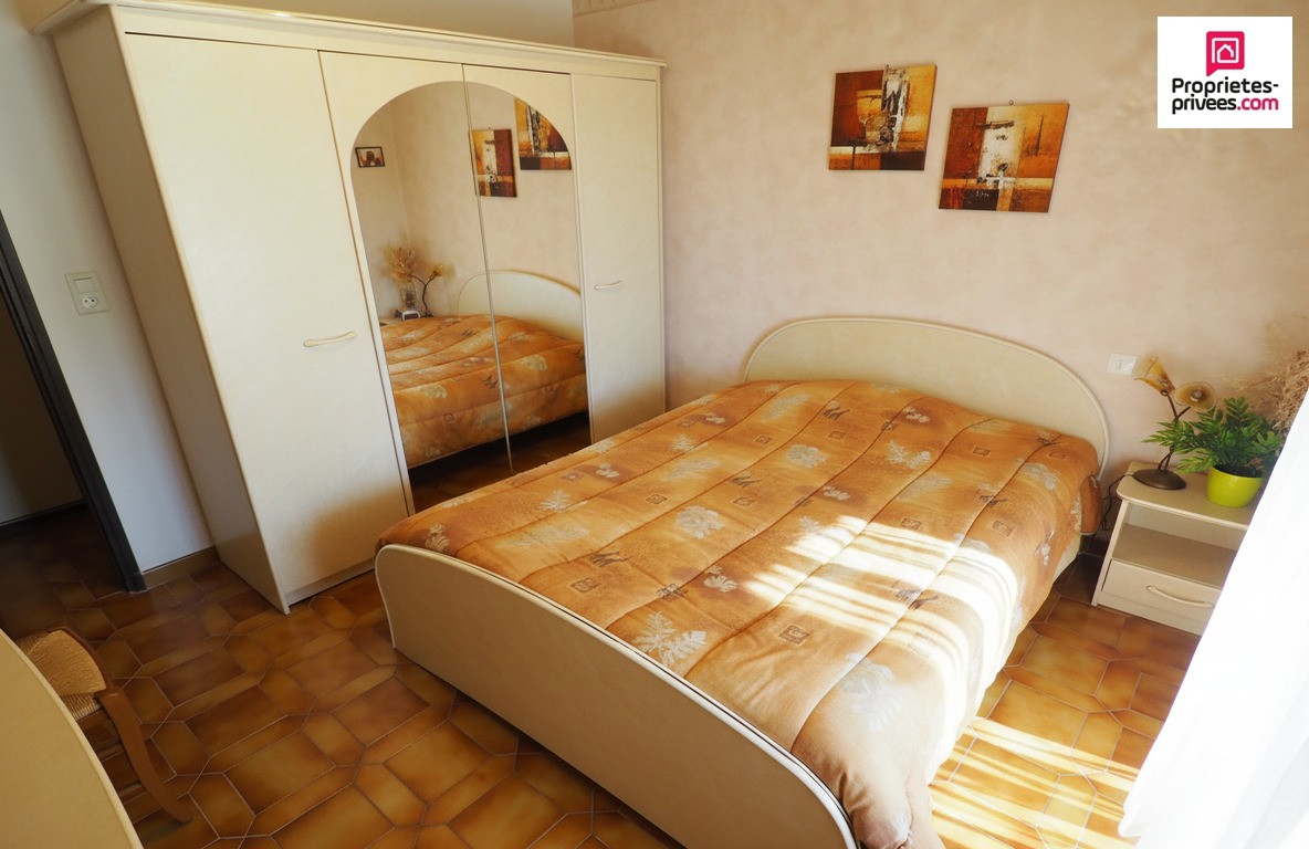 ESPARRON-DE-VERDON Maison Esparron De Verdon 6 pièce(s) Garage 40 m² 14