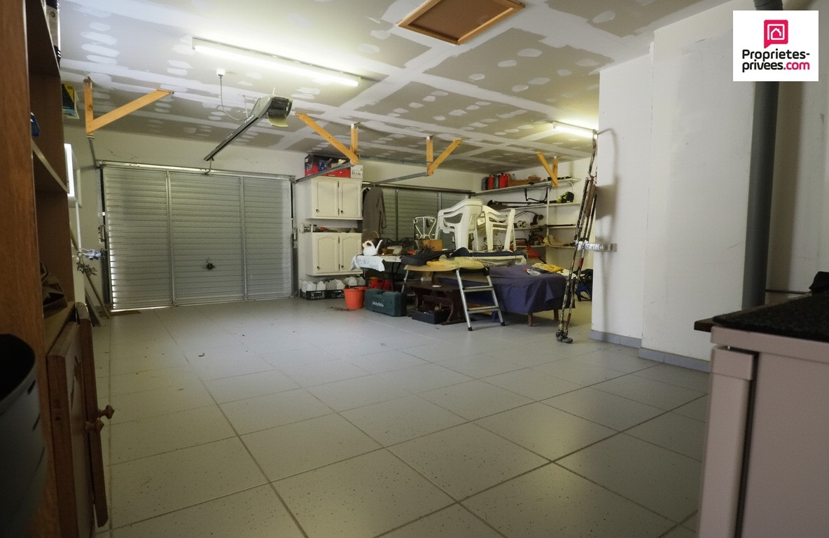 ESPARRON-DE-VERDON Maison Esparron De Verdon 6 pièce(s) Garage 40 m² 15