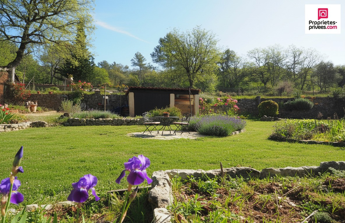 ESPARRON-DE-VERDON Maison Esparron De Verdon 6 pièce(s) Garage 40 m² 6