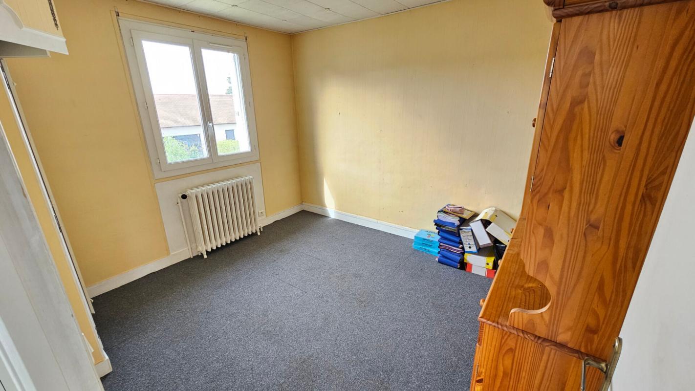 HOUDAN Houdan / Maison lumineuse proche de toutes commodités à pied 10