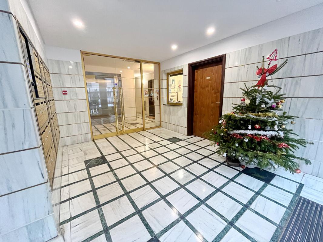 LEVALLOIS-PERRET Appartement Levallois Perret 2 pièces 36 m2 5