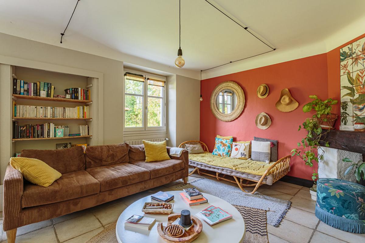 BIDACHE 64520 BIDACHE immeuble de rapport 426 m2, piscine 18