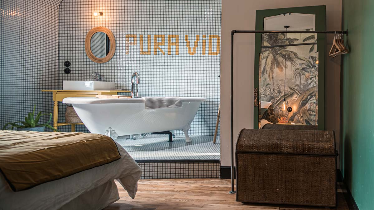 BIDACHE 64520 BIDACHE immeuble de rapport 426 m2, piscine 8