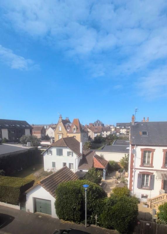 OUISTREHAM STANDING T4 AVEC DOUBLE SEJOUR AU PIED DE LA RUE DE LA MER 11