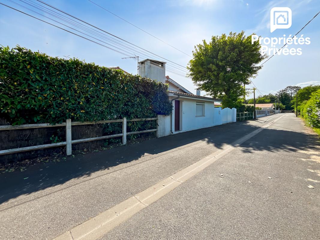 PAREMPUYRE EXCLUSIVITÉ - Maison 155 m² - Véranda 27 m² - Piscine et Garage Indépendant 70 m² - Annexe 12 m² Fort Potentiel 14