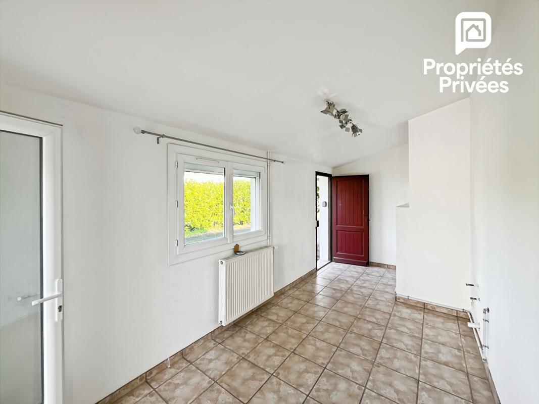 PAREMPUYRE EXCLUSIVITÉ - Maison 155 m² - Véranda 27 m² - Piscine et Garage Indépendant 70 m² - Annexe 12 m² Fort Potentiel 16