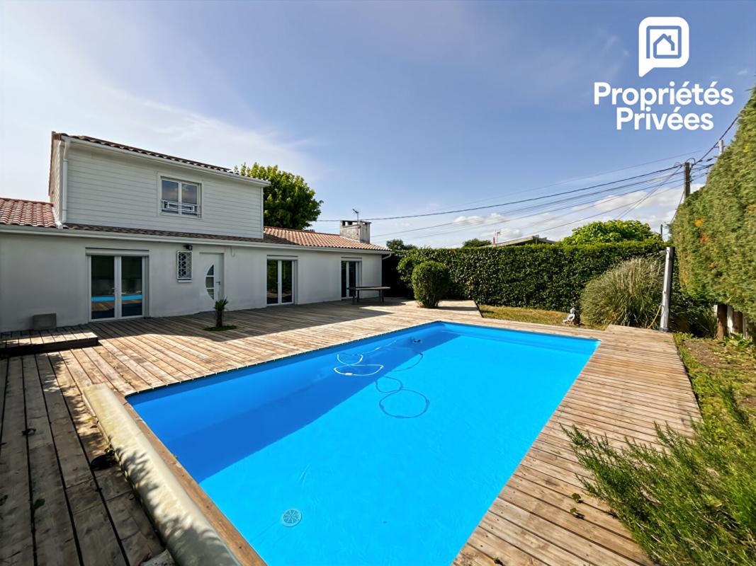 PAREMPUYRE EXCLUSIVITÉ - Maison 155 m² - Véranda 27 m² - Piscine et Garage Indépendant 70 m² - Annexe 12 m² Fort Potentiel 3