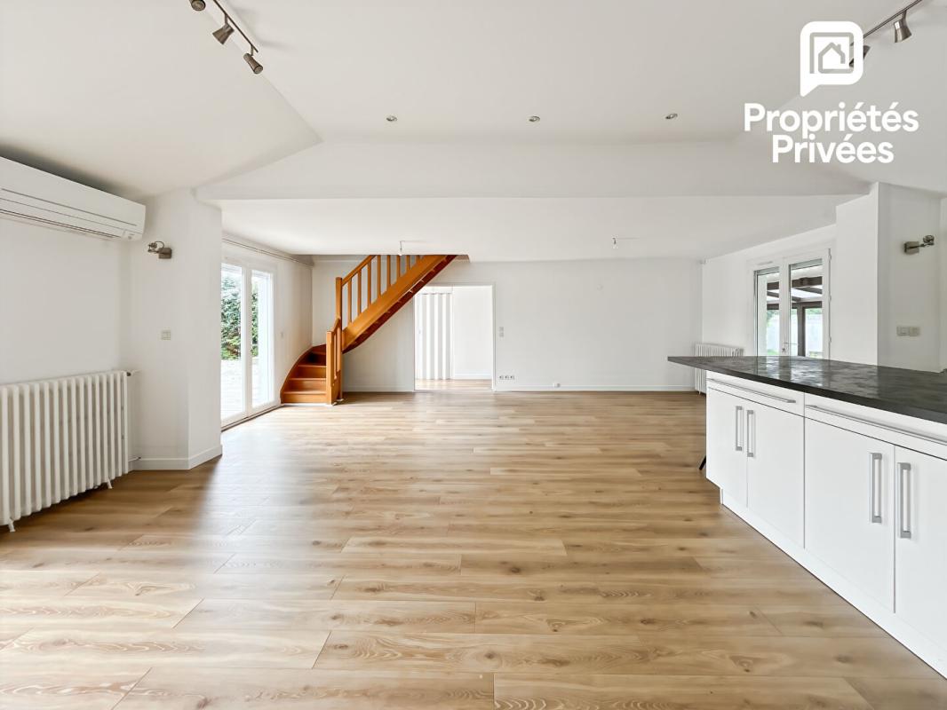 PAREMPUYRE EXCLUSIVITÉ - Maison 155 m² - Véranda 27 m² - Piscine et Garage Indépendant 70 m² - Annexe 12 m² Fort Potentiel 7