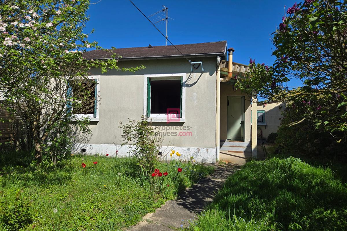 SAINTE-GENEVIEVE-DES-BOIS Maison Sainte Genevieve Des Bois 3 pièces 34 m2 10