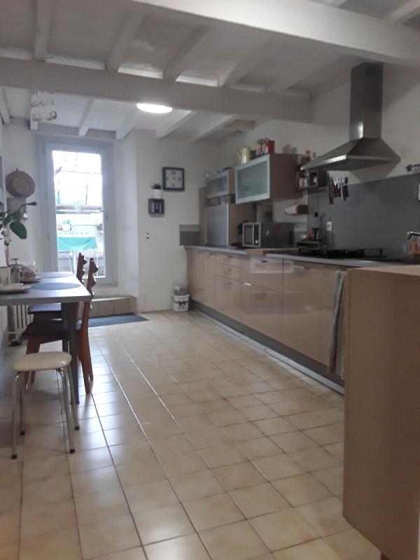 SAINT-HILAIRE Maison Saint Hilaire 3 pièces 100 m2, 2 Ch et un bel extérieur plus grange 4