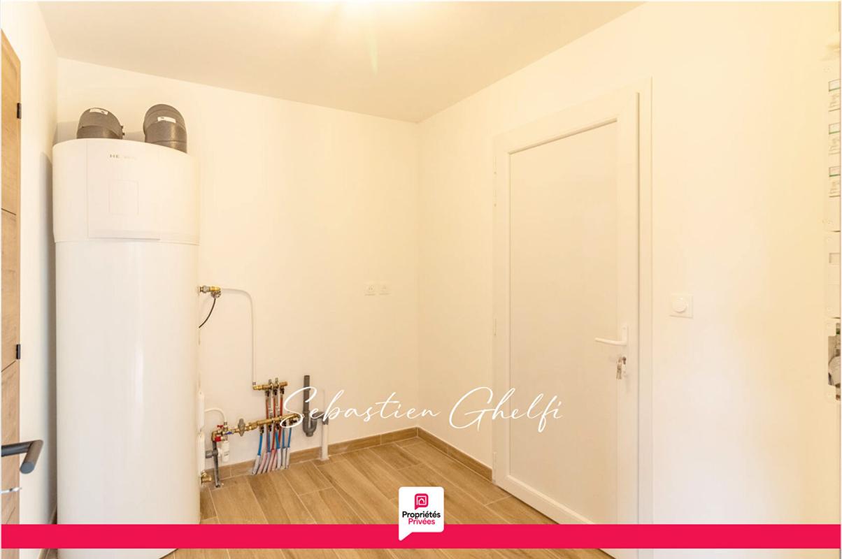 CONTRES proche de Contres maison de plain-pied- 3 chambres-cellier-garage 10