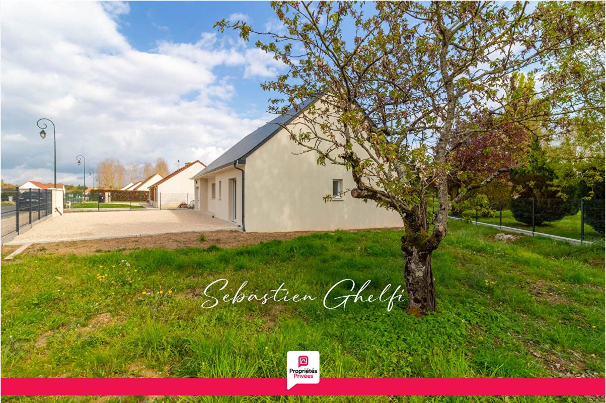 CONTRES proche de Contres maison de plain-pied- 3 chambres-cellier-garage 13