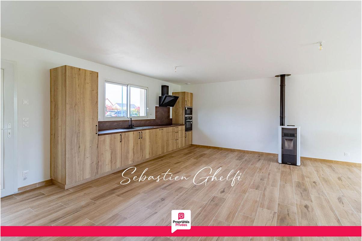 CONTRES proche de Contres maison de plain-pied- 3 chambres-cellier-garage 5