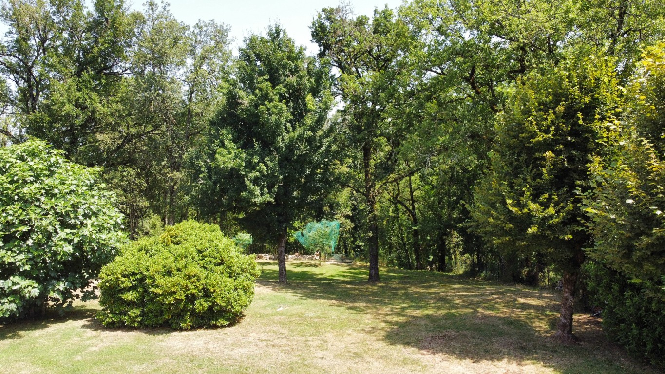 CAHORS Maison en pierre rénovée 230 m² ? 6 chambres ? piscine ? terrain 5 000 m² ? 10 min de Cahors 16