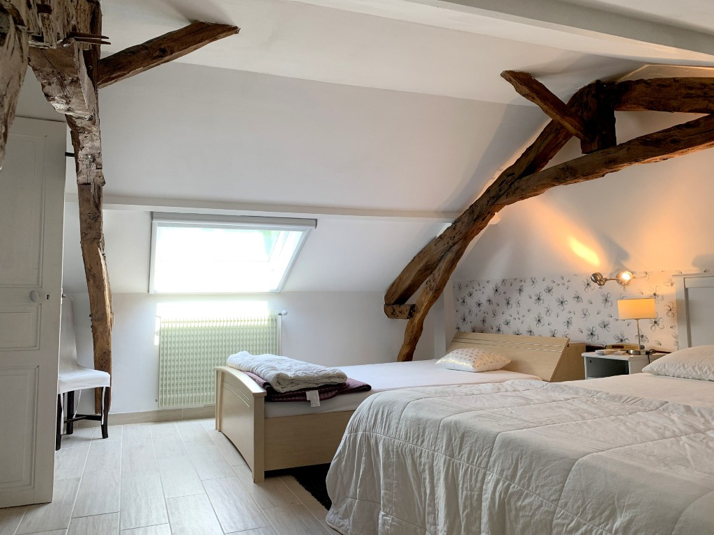 CAHORS Maison en pierre rénovée 230 m² ? 6 chambres ? piscine ? terrain 5 000 m² ? 10 min de Cahors 9