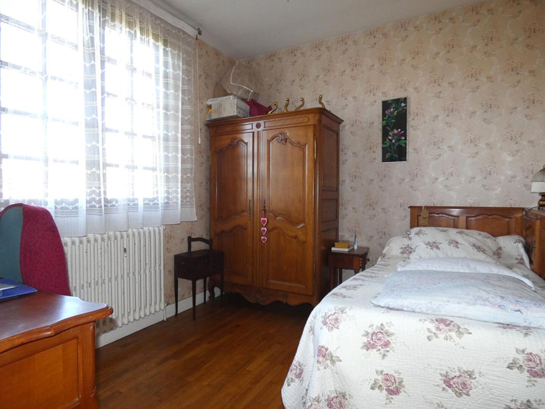 CHERVEIX-CUBAS Maison Cherveix Cubas 90 m2 / sous-sol / studio / jardin 1000m² 10