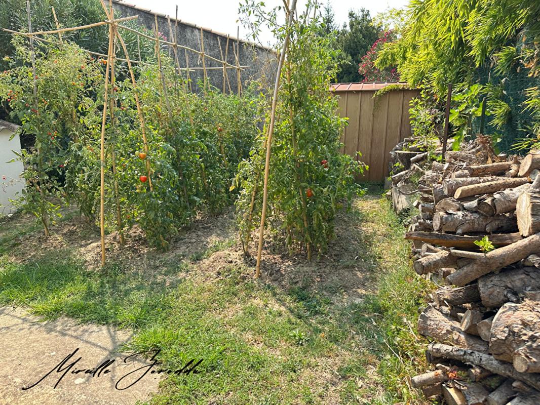 JONQUIERES-SAINT-VINCENT JONQUIÈRES SAINT VINCENT VILLA 5 CHAMBRES de 169m² AVEC GARAGE ET PISCINE 16