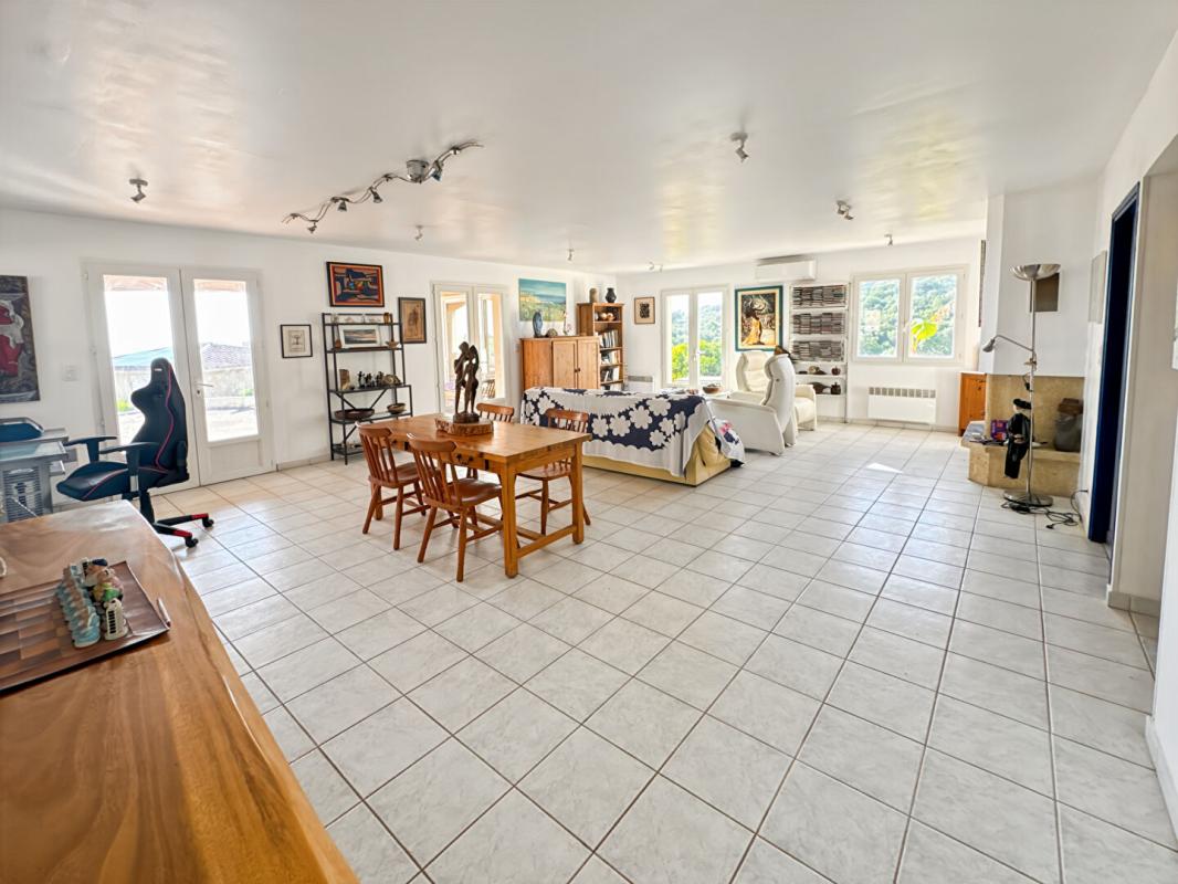 COGGIA Maison Coggia 4 pièce(s) 120  m2 1