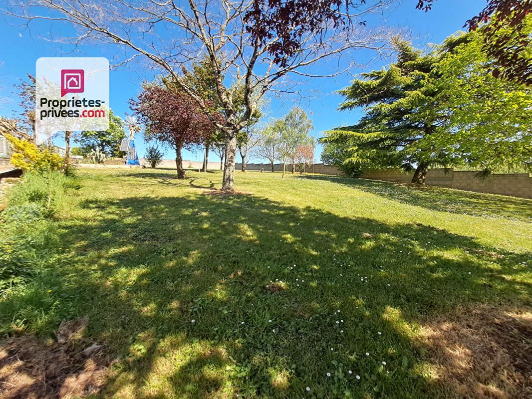 XANTON-CHASSENON PROPRIÉTÉ  EN PLEINE CAMPAGNE  (187 m² ) 11 PIÈCES  FORT POTENTIEL 2