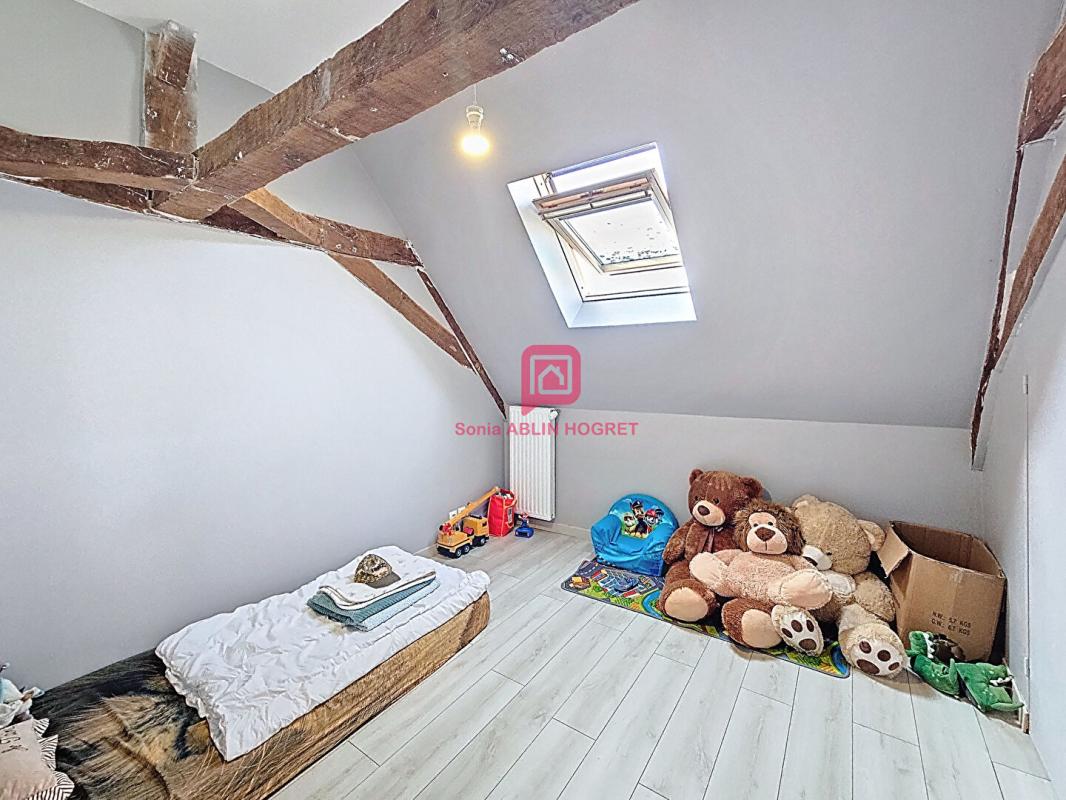 LA ROUAUDIERE Maison La Rouaudiere 6 pièce(s) 195 m2 7