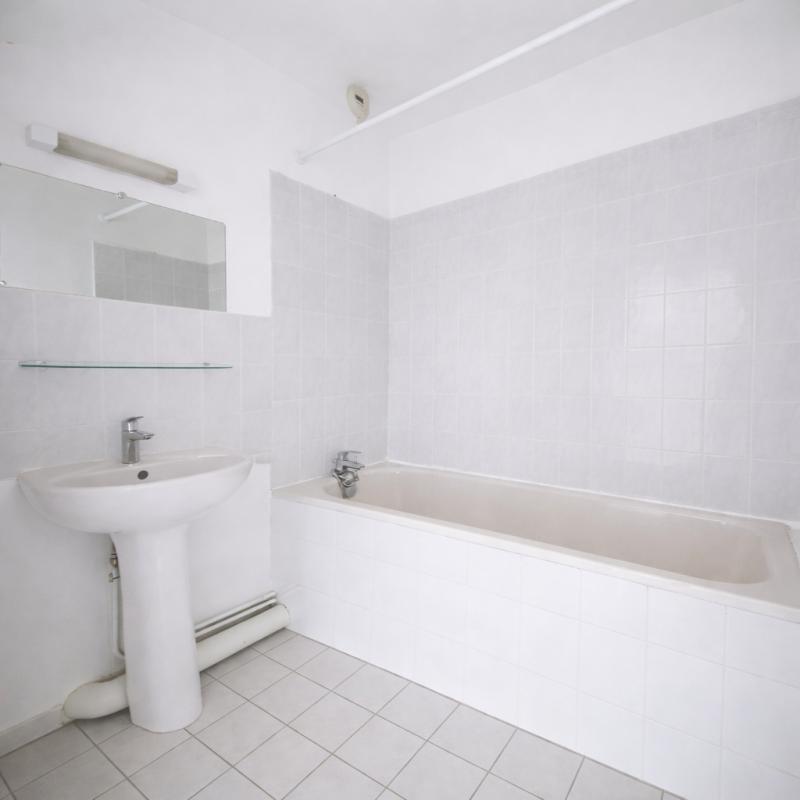 SOISSONS Appartement  2 pièces 5