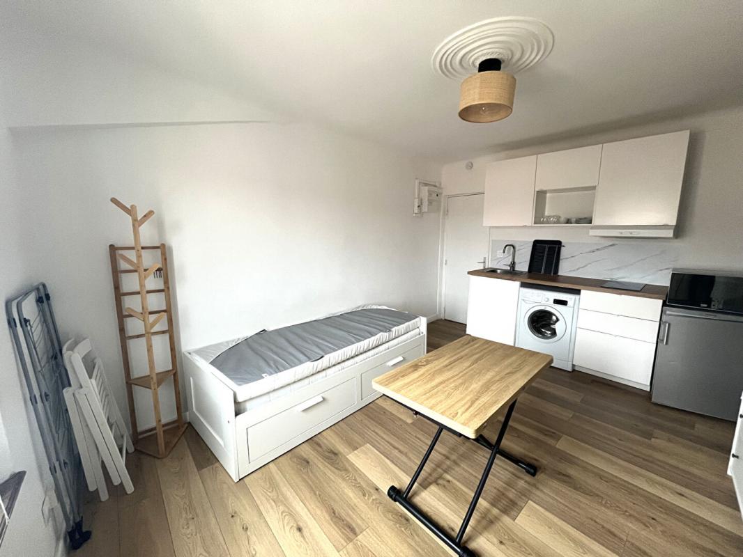 BRIGNOLES Studio Brignoles 2