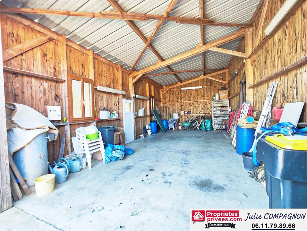 SAINT-QUENTIN-EN-MAUGES Maison 100 m² avec 2 chambres , 2 garages, grand carport et jardin 14