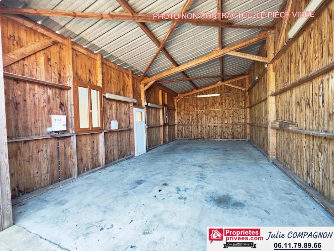 SAINT-QUENTIN-EN-MAUGES Maison 100 m² avec 2 chambres , 2 garages, grand carport et jardin 15