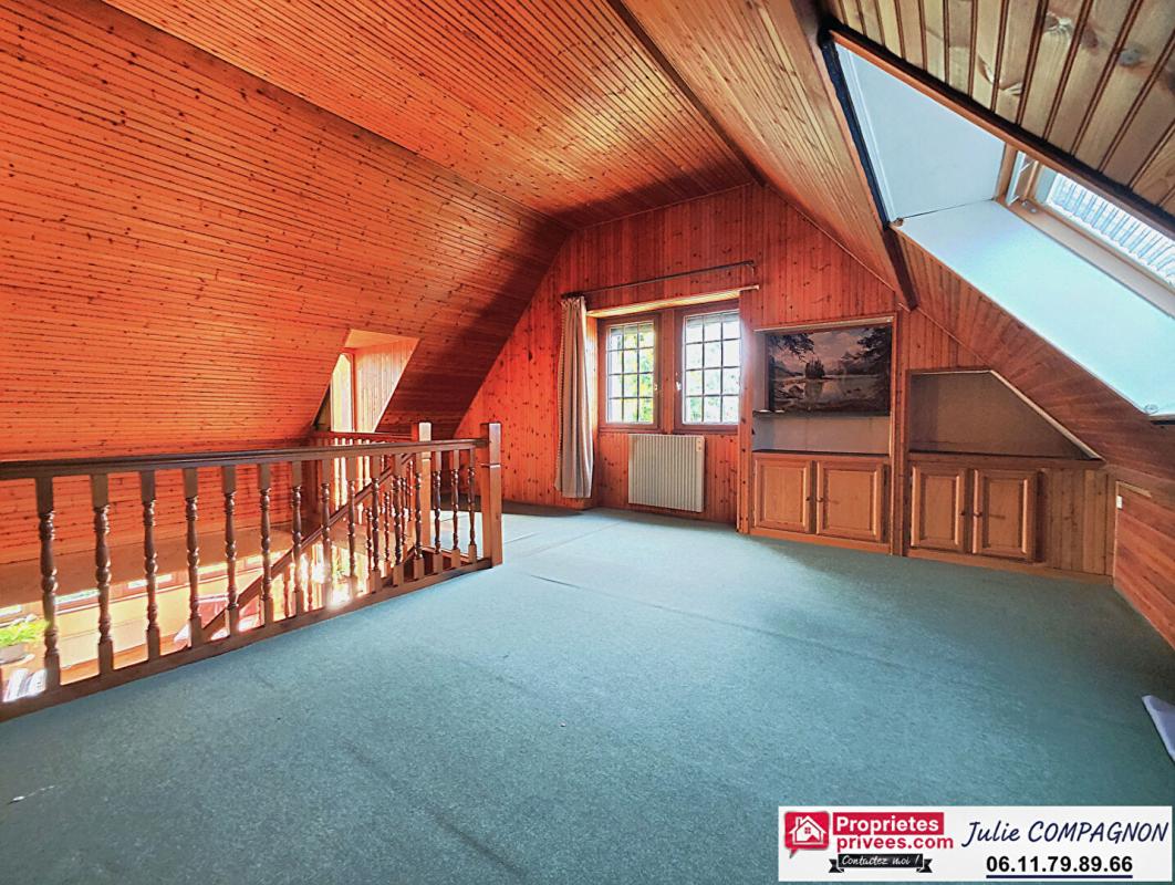 BELLIGNE MAISON 4 CHAMBRES - GARAGE ET  GRAND TERRAIN 9 000 m² env 12