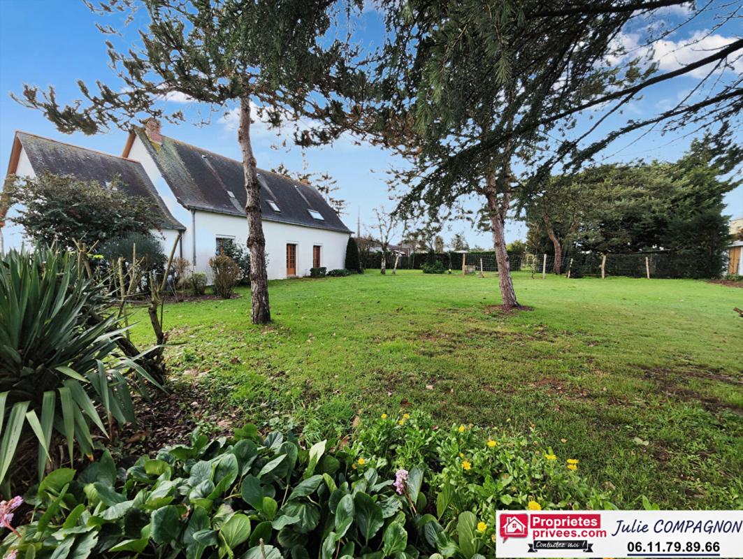 BELLIGNE MAISON 4 CHAMBRES - GARAGE ET  GRAND TERRAIN 9 000 m² env 18