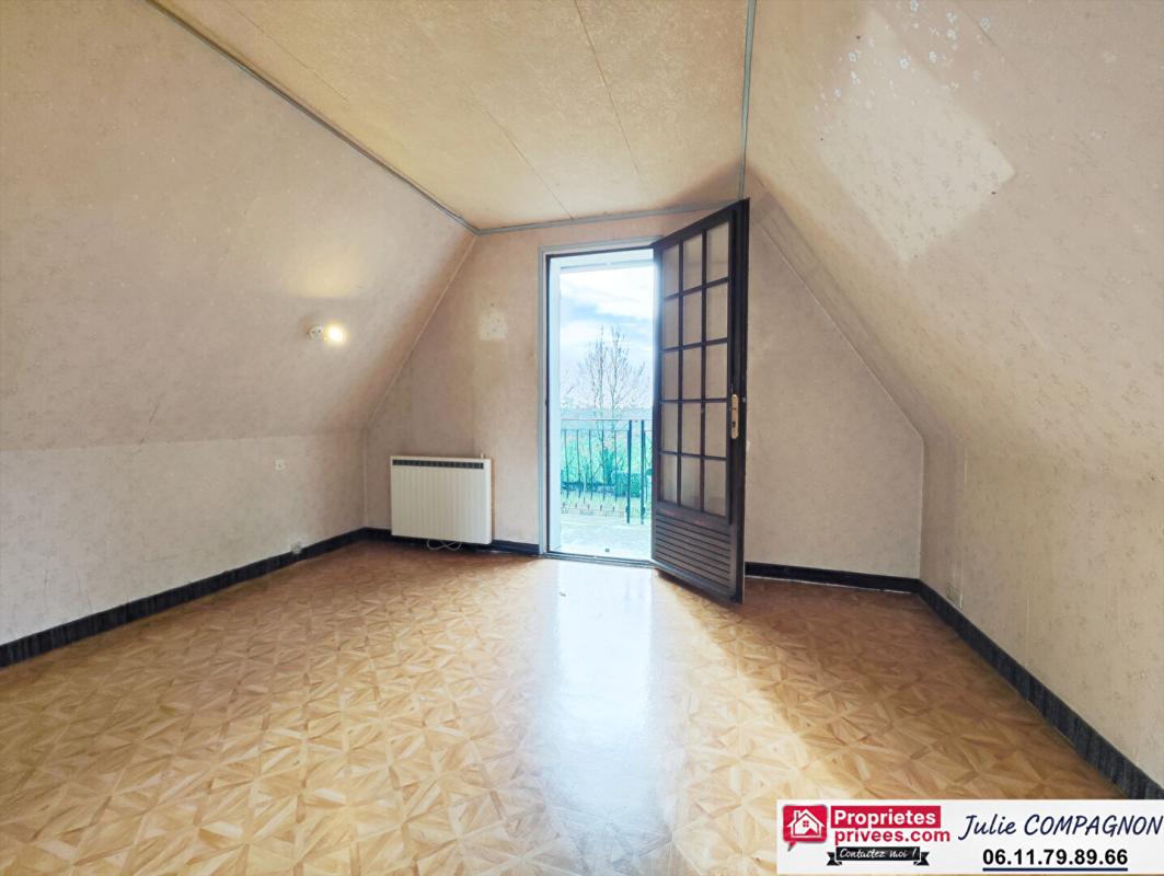 BELLIGNE MAISON 4 CHAMBRES - GARAGE ET  GRAND TERRAIN 9 000 m² env 9