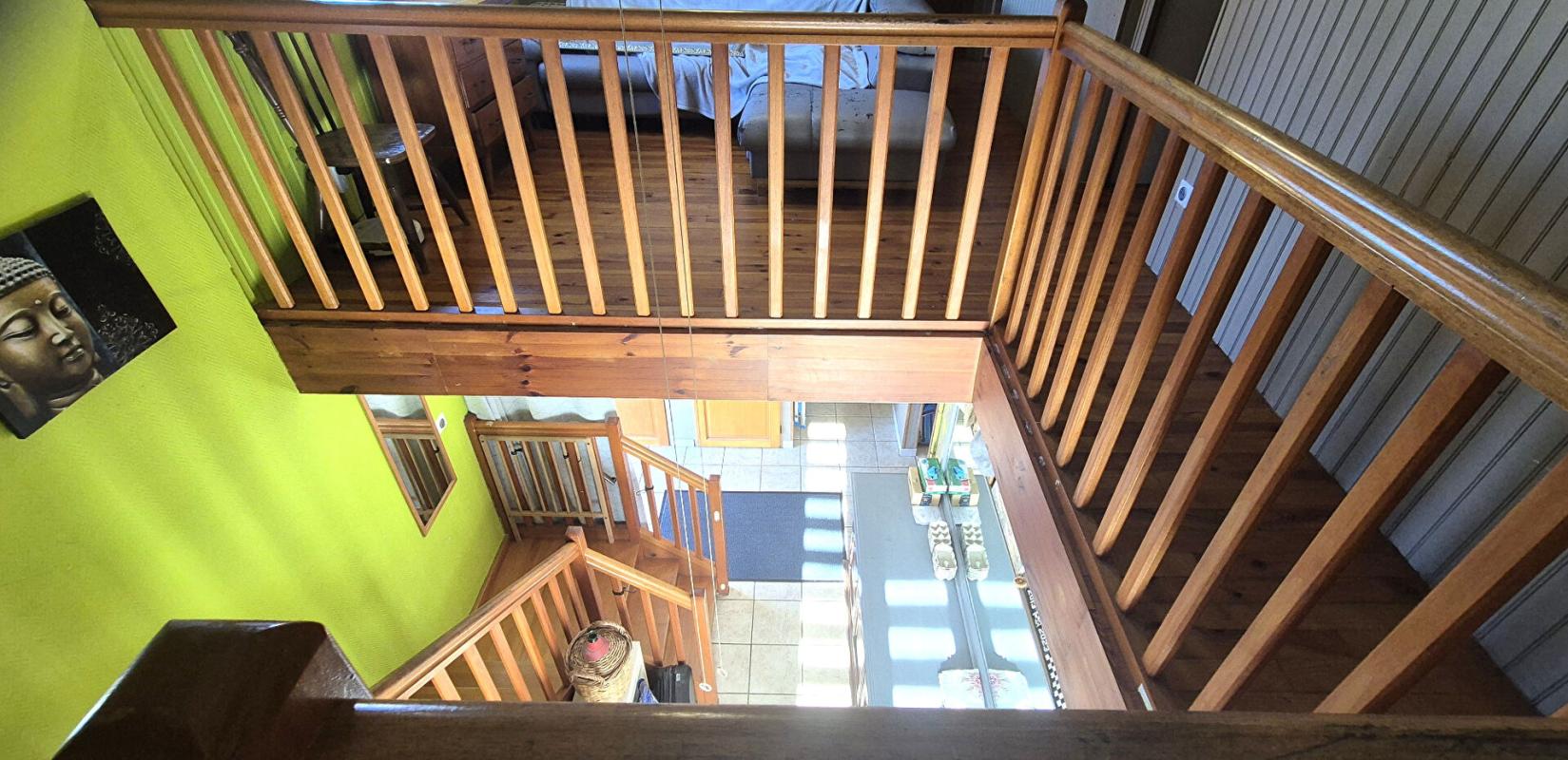 SAINT-DIZIER Belle Maison Individuelle en Pierre ou de Caractère de 131 m² à Remettre à votre Goût avec sa Cour sécurisée de 100 m², Terrasse de 28 m², Sas d'entrée, Sous-sol complet de 73 m² avec Buanderie, Atelier, Cave, Chaufferie PAC Air-Air, Climatisation, Pannea 5