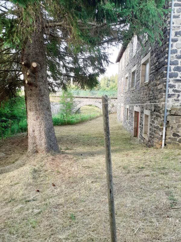 SAINT-FRONT Maison Saint Front 8 pièce(s) 136 m2 10