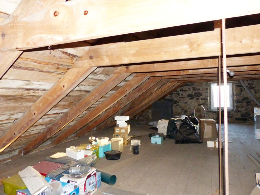 SAINT-FRONT Maison Saint Front 8 pièce(s) 136 m2 17