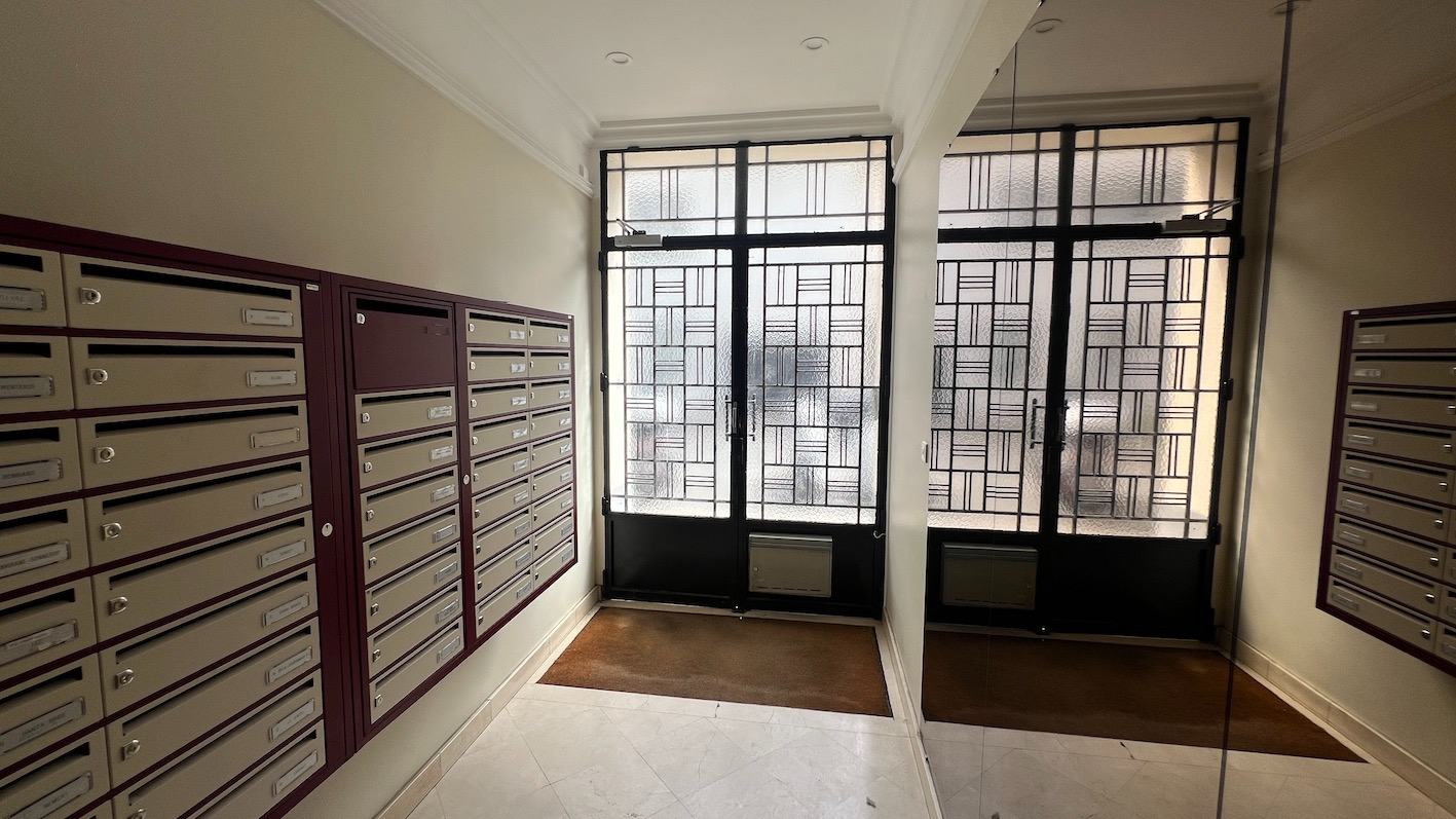 BOULOGNE-BILLANCOURT Studio lumineux en étage élevé - Boulogne-Bill  (quartier Jean-Jaurès- Escudier)) 7