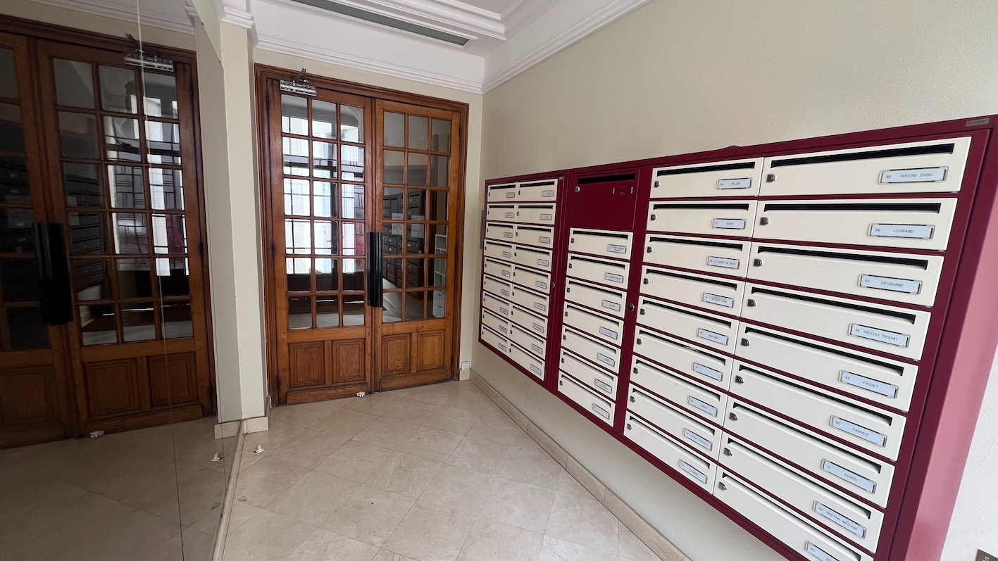 BOULOGNE-BILLANCOURT Studio lumineux en étage élevé - Boulogne-Bill  (quartier Jean-Jaurès- Escudier)) 8