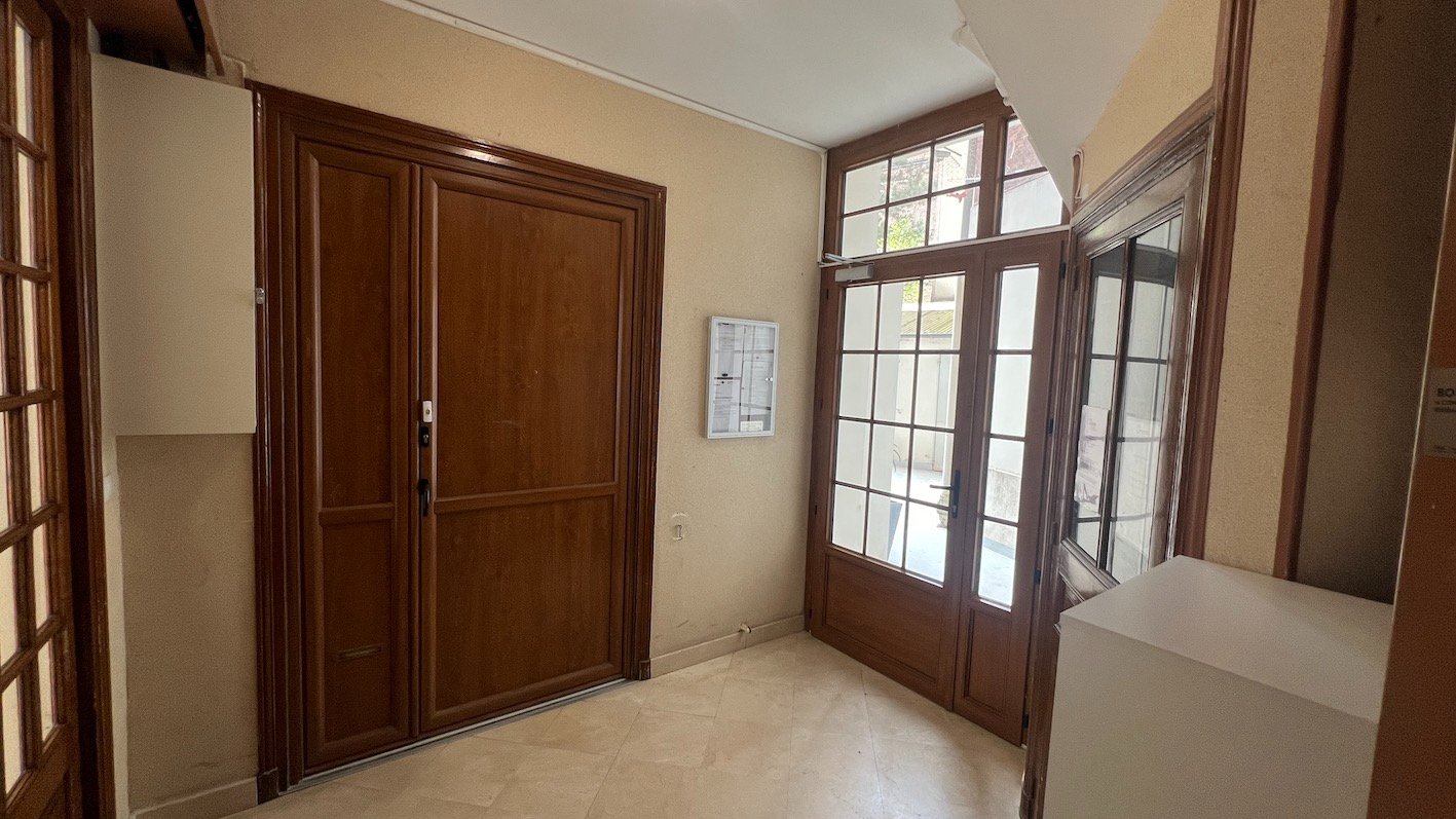 BOULOGNE-BILLANCOURT Studio lumineux en étage élevé - Boulogne-Bill  (quartier Jean-Jaurès- Escudier)) 9