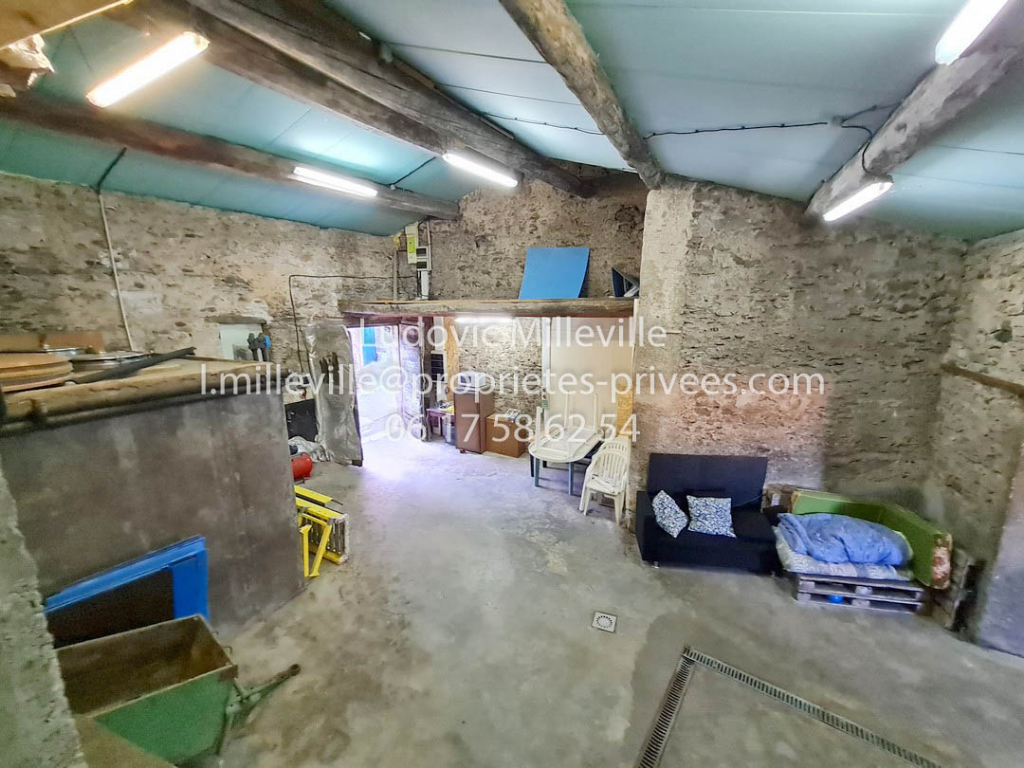 FAUGERES remise viticole de 186m² avec possibilité de rehabilitation 7