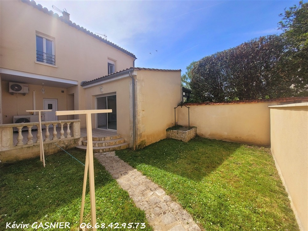 L'ISLE-D'ESPAGNAC L'ISLE D'ESPAGNAC (16340) : Maison de 112m2 + garage 12