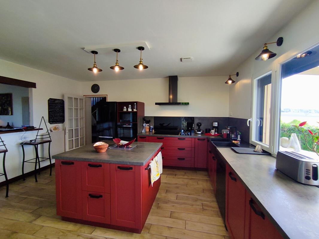 MONTHOIRON Maison 8 pièces 176 m2 sur 2200m² 11