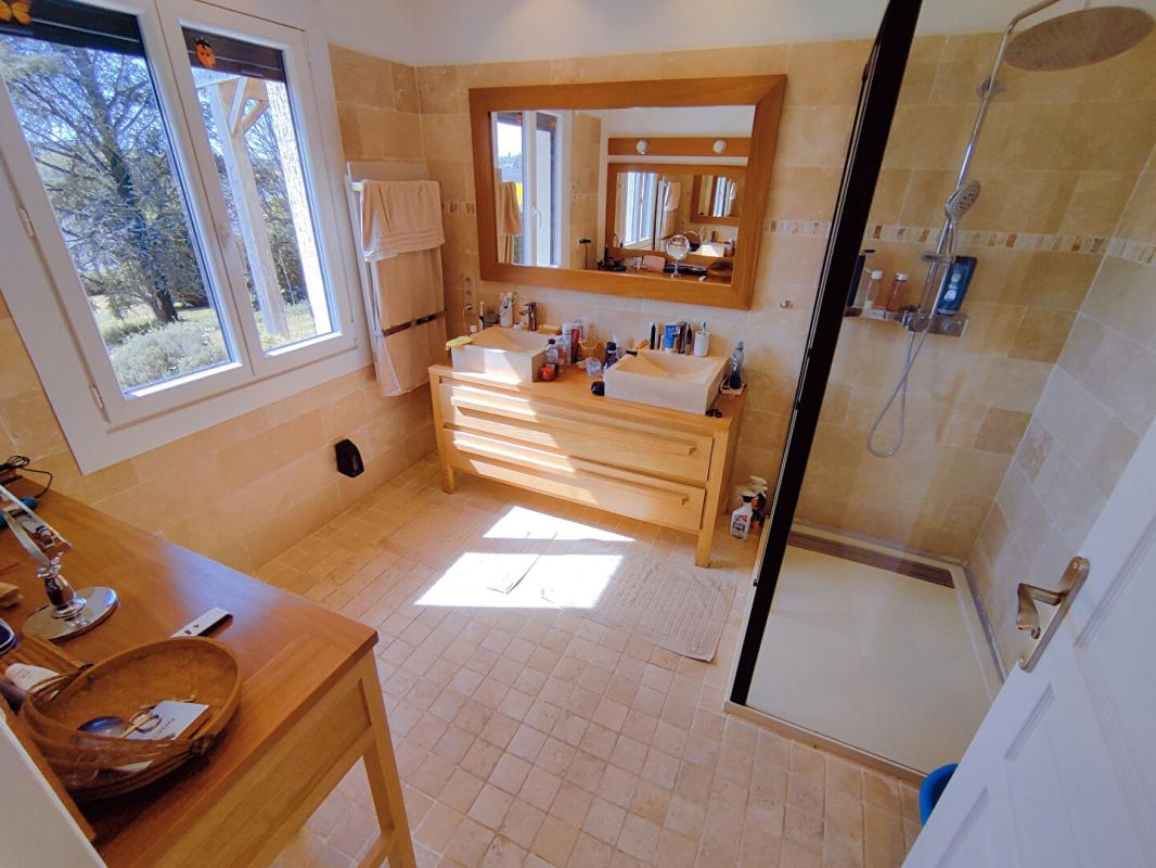 MONTHOIRON Maison 8 pièces 176 m2 sur 2200m² 15