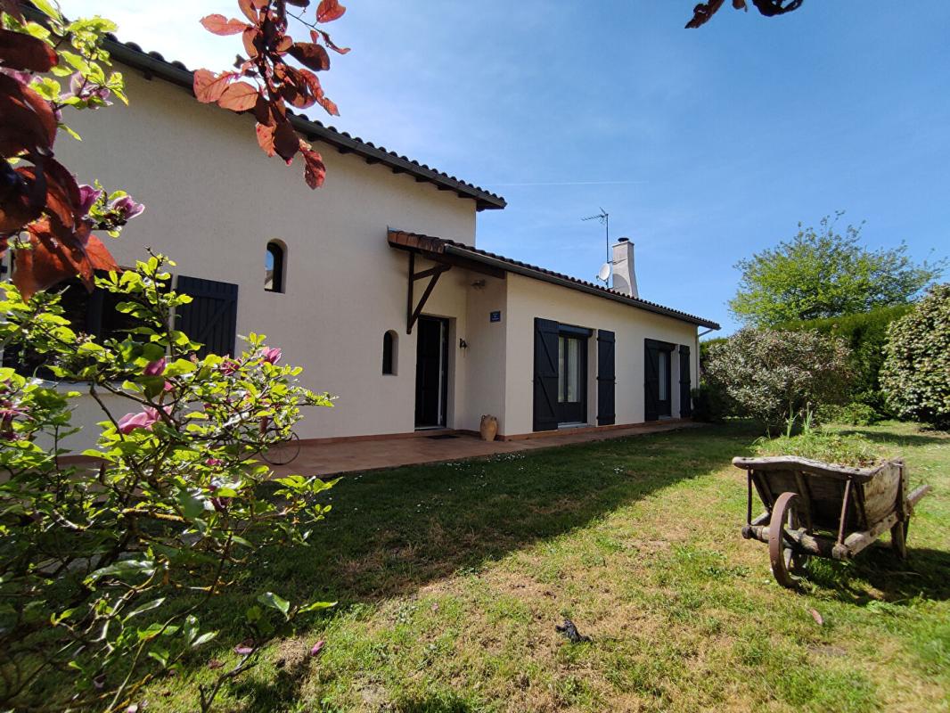 MONTHOIRON Maison 8 pièces 176 m2 sur 2200m² 18