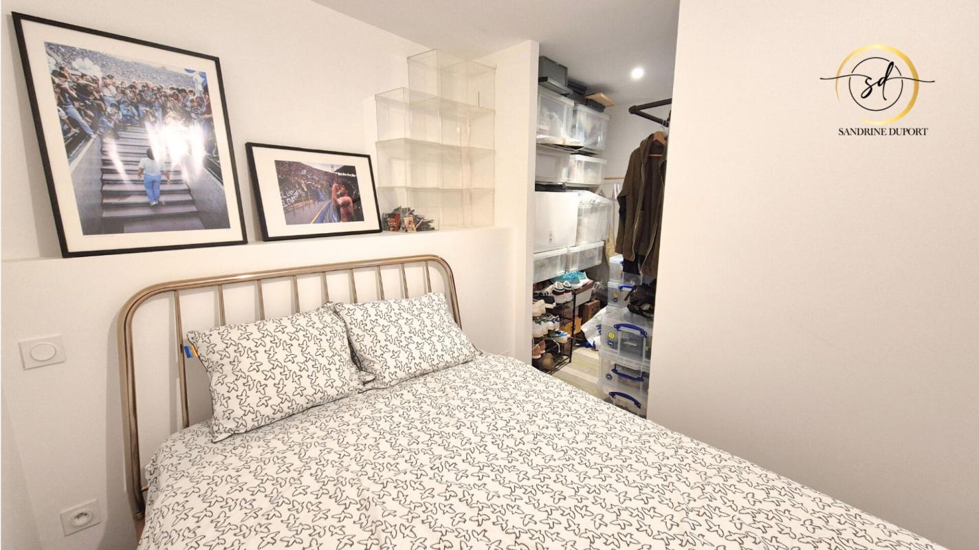 LABASTIDE-D'ANJOU Maison rénovée R+2 de 118m2  comprenant T2 + DUPLEX T3 sans vis a vis 16