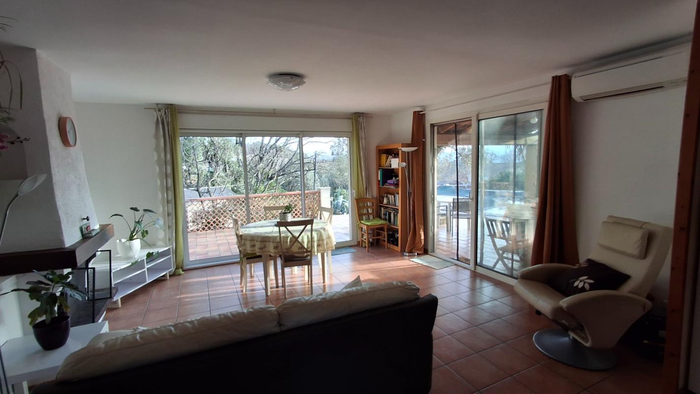 SEILLONS-SOURCE-D'ARGENS SEILLONS SOURCE D'ARGENS VILLA T5 sur 1416 m² de terrain 10
