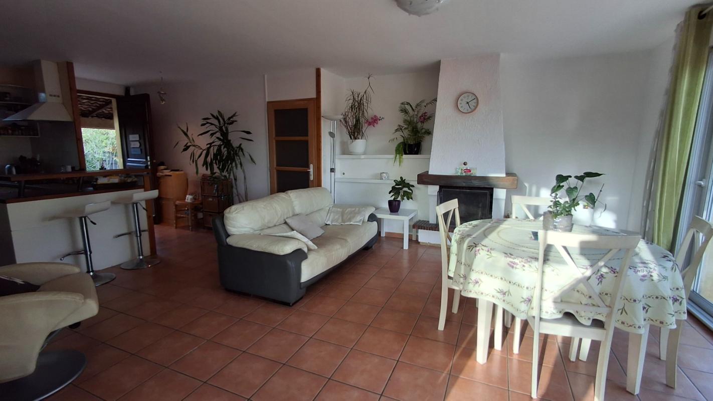 SEILLONS-SOURCE-D'ARGENS SEILLONS SOURCE D'ARGENS VILLA T5 sur 1416 m² de terrain 11