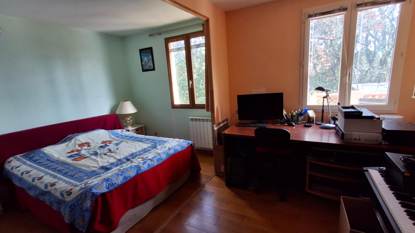 SEILLONS-SOURCE-D'ARGENS SEILLONS SOURCE D'ARGENS VILLA T5 sur 1416 m² de terrain 6