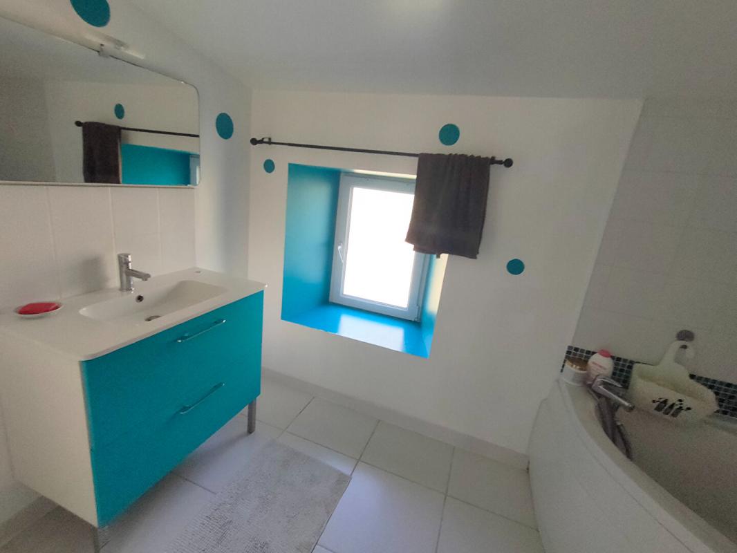 SAINT-GEORGES-DU-BOIS Maison Saint Georges Du Bois 9 pièce(s) 210 m2 11