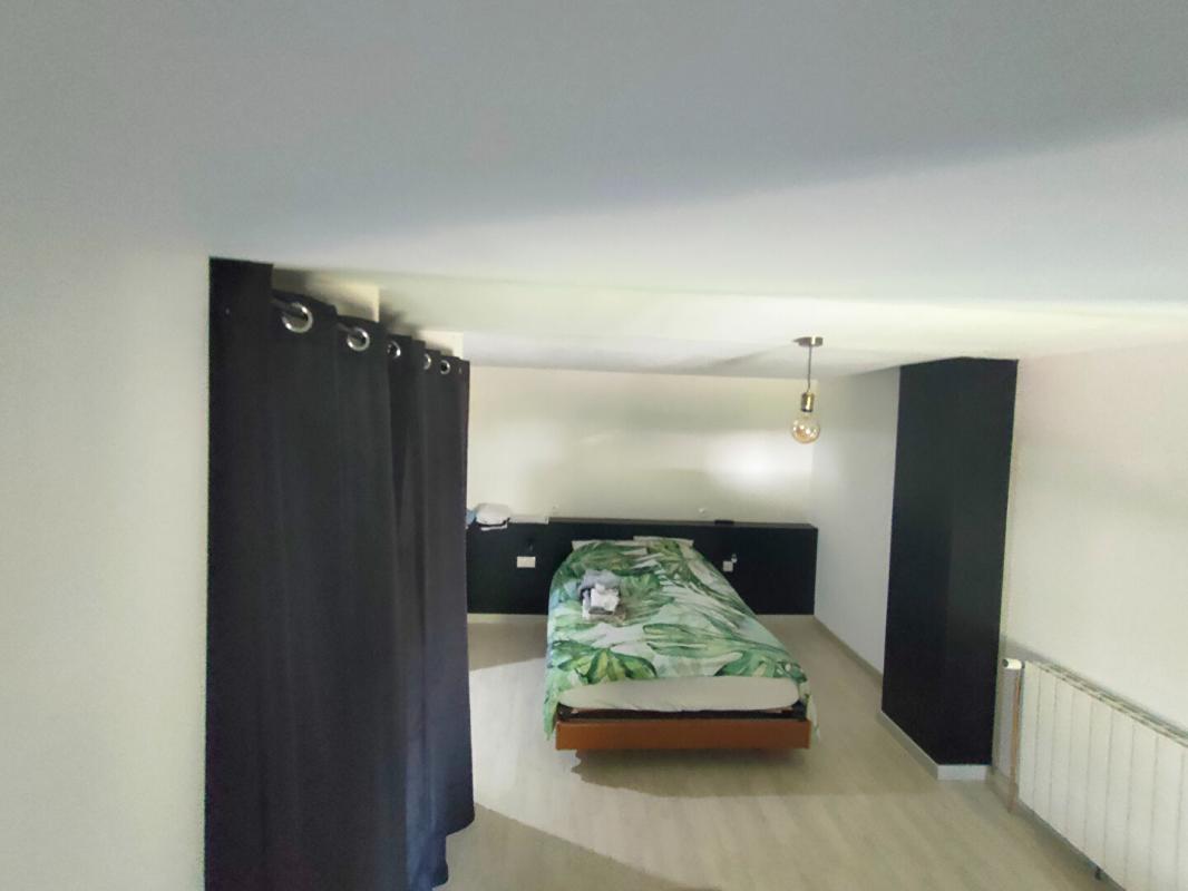 SAINT-GEORGES-DU-BOIS Maison Saint Georges Du Bois 9 pièce(s) 210 m2 9