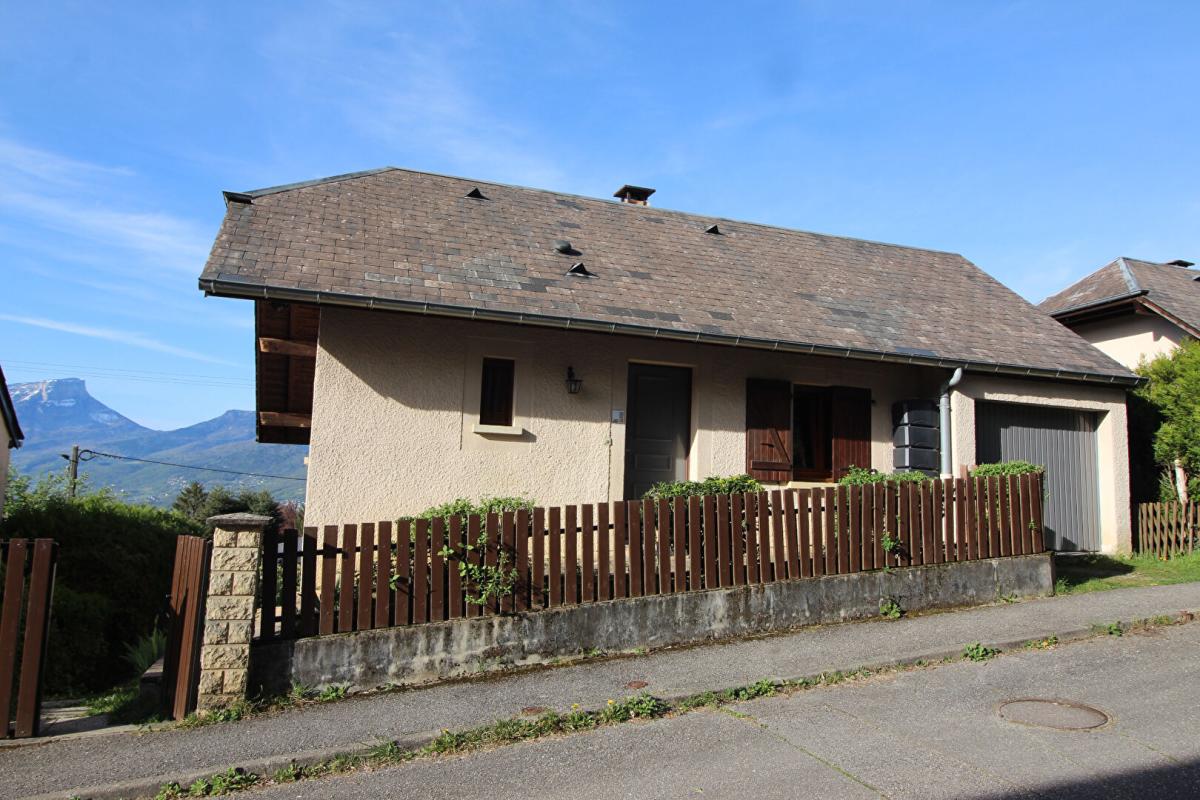 SAINT-JEAN-D'ARVEY Maison Saint-Jean-d'Arvey 5 pièces 102 m2 14