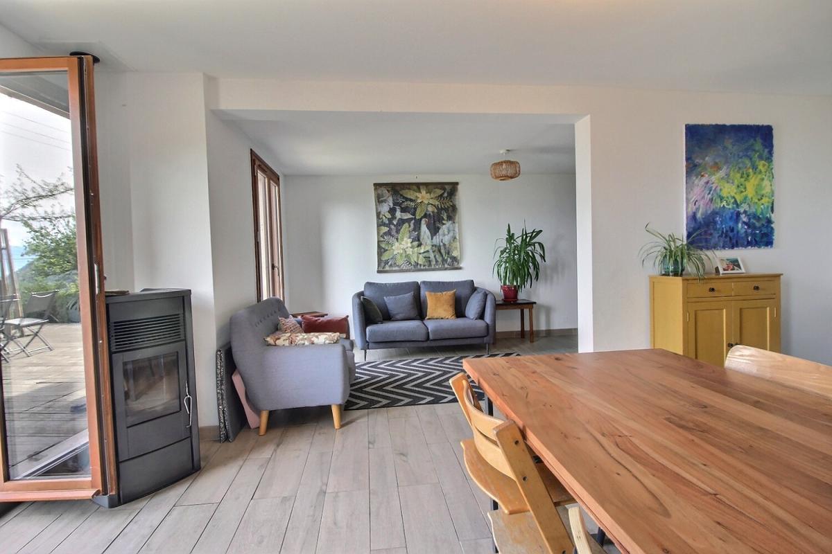 SAINT-JEAN-D'ARVEY Maison Saint-Jean-d'Arvey 5 pièces 102 m2 5